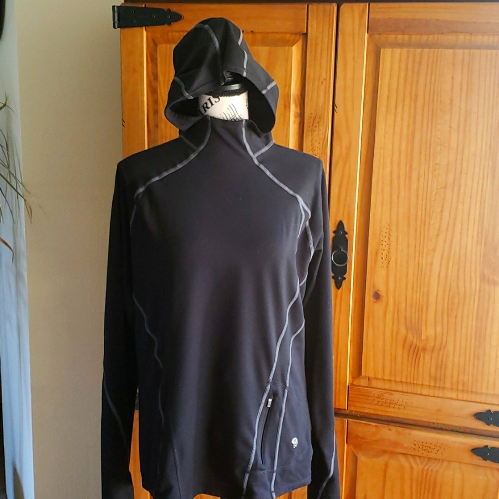 Mountain Hardwear hoodie